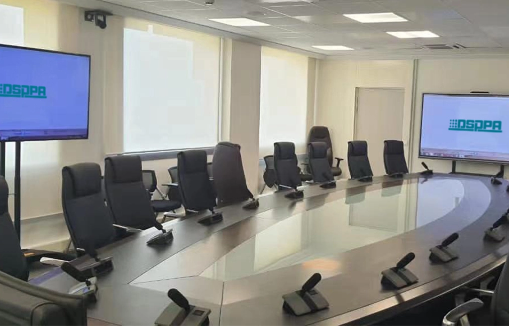 نظام مؤتمرات لاسلكي رنحة لغرفة مؤتمرات في كوت كوت دي فيوار